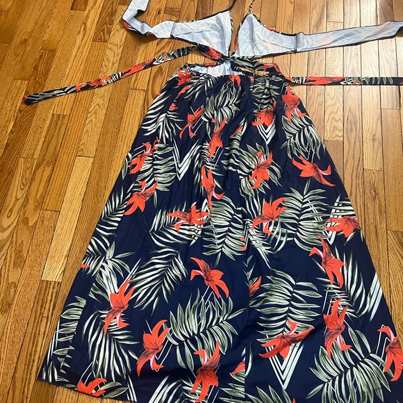 Tropical Print Halter Long Maxi Dress - Picture 5 of 5